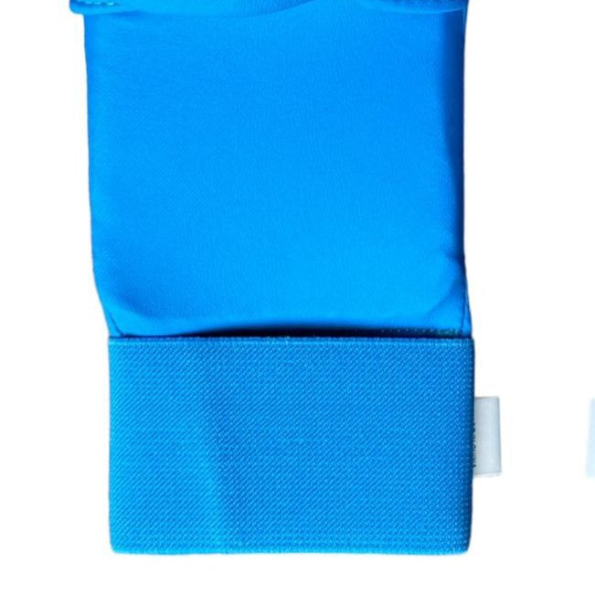 Close-up of Krolin IRONFLEX karate gloves – breathable, padded fabric with reinforced stitching for martial arts protection.